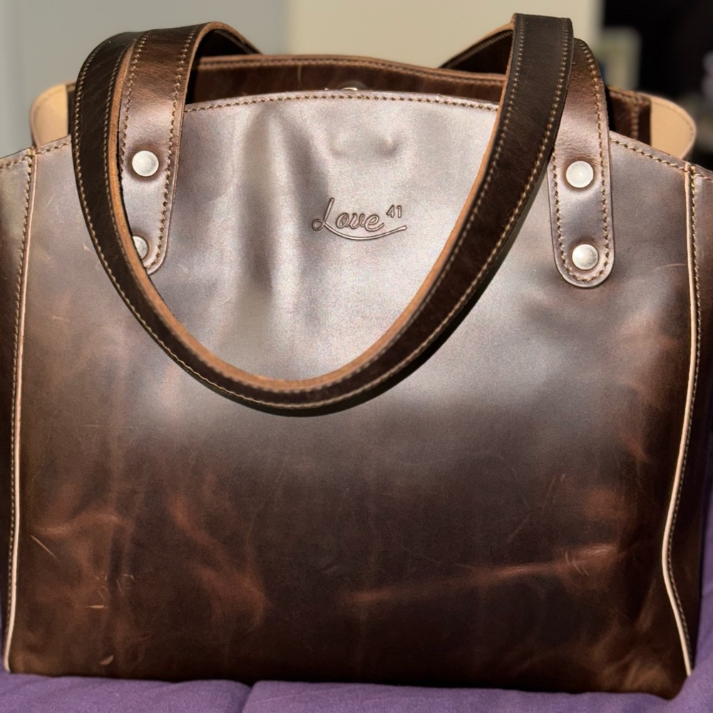 Love 41 Organizer Tote in Dark Coffee
